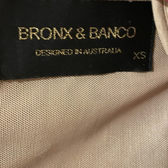 Bronx and Banco - Picture 2 of 5